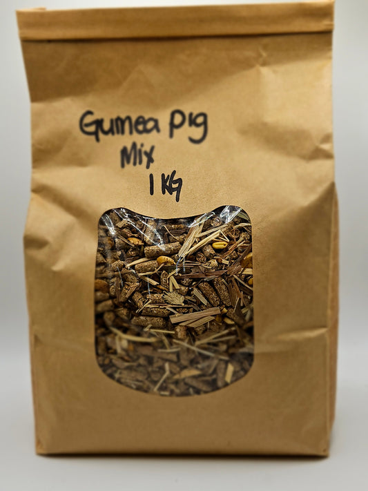 Dora’s Delights Guinea Pig Mix – Tailored for Happy, Healthy Piggies!